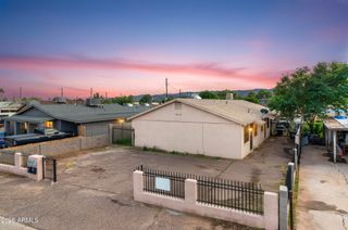 1815 E PUEBLO Avenue, Phoenix, AZ 85040