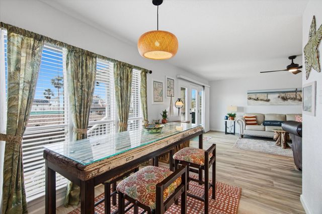 1300 Blue Heron, Bayou Vista, TX 77563