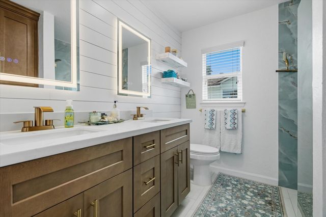 1300 Blue Heron, Bayou Vista, TX 77563