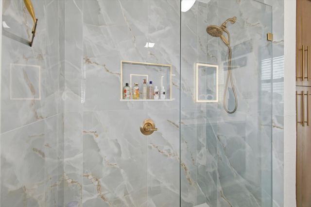 1300 Blue Heron, Bayou Vista, TX 77563