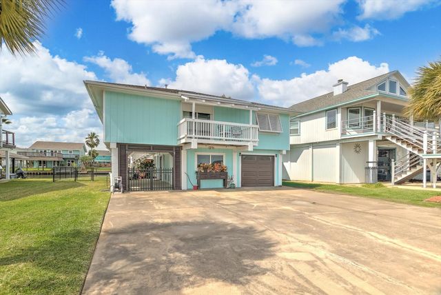 1300 Blue Heron, Bayou Vista, TX 77563