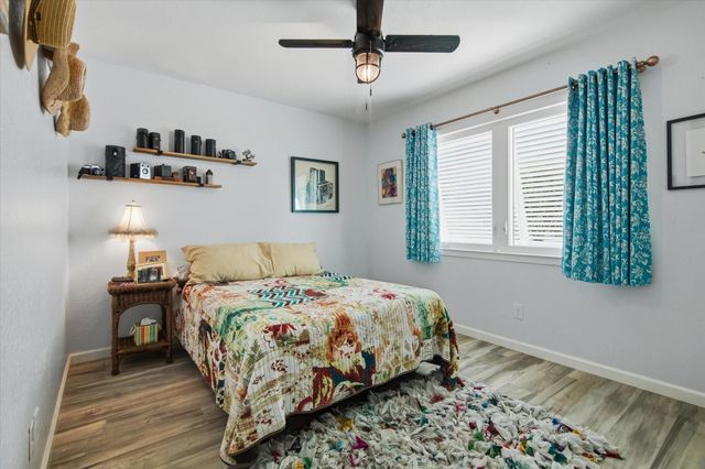 1300 Blue Heron, Bayou Vista, TX 77563