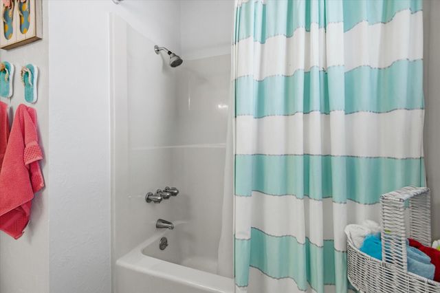 1300 Blue Heron, Bayou Vista, TX 77563