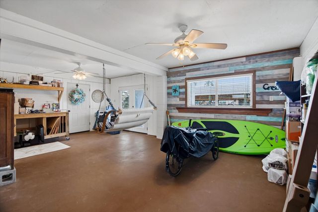 1300 Blue Heron, Bayou Vista, TX 77563