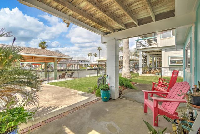 1300 Blue Heron, Bayou Vista, TX 77563