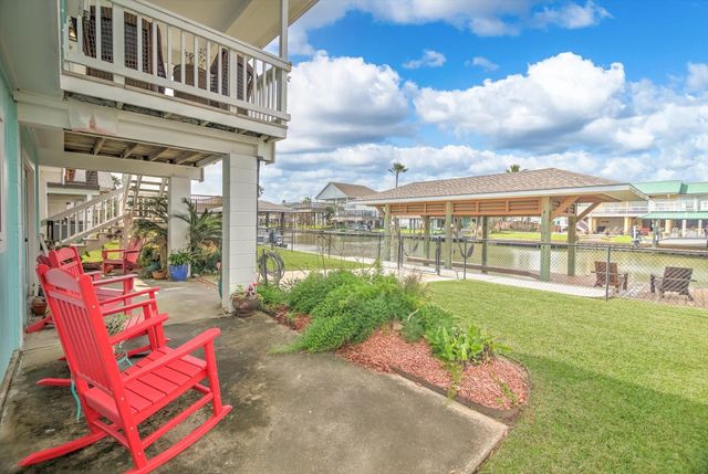 1300 Blue Heron, Bayou Vista, TX 77563