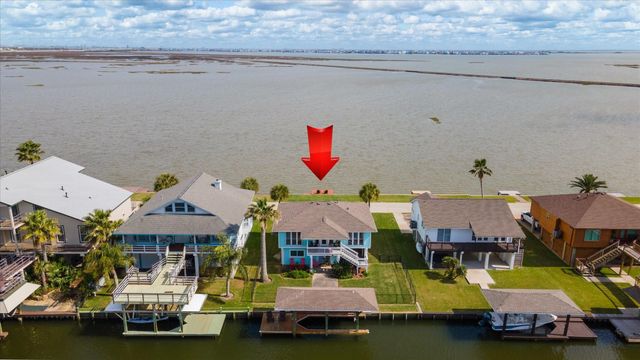 1300 Blue Heron, Bayou Vista, TX 77563