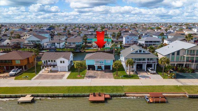 1300 Blue Heron, Bayou Vista, TX 77563