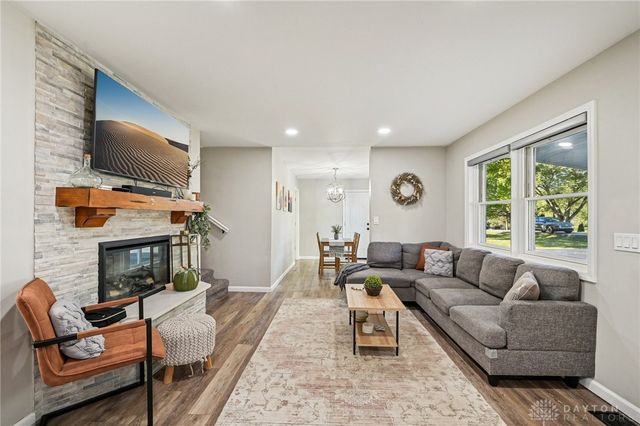 2118 Van Oss Drive, Beavercreek, OH 45431