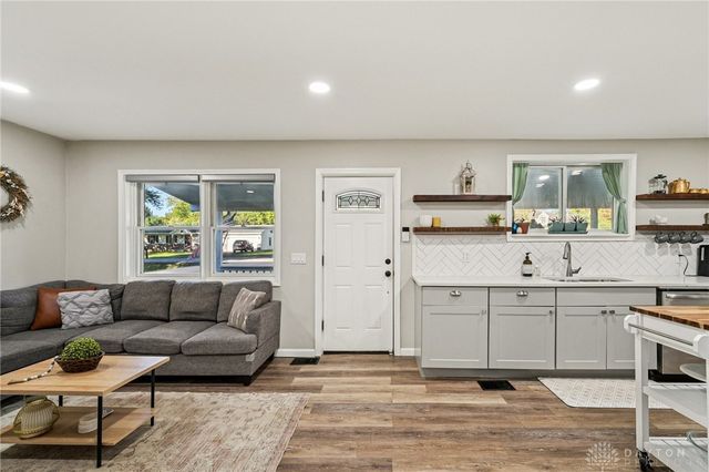 2118 Van Oss Drive, Beavercreek, OH 45431