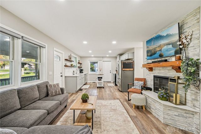 2118 Van Oss Drive, Beavercreek, OH 45431