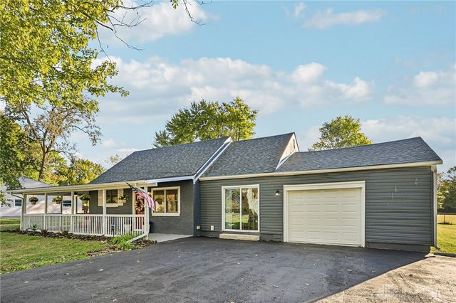 2118 Van Oss Drive, Beavercreek, OH 45431