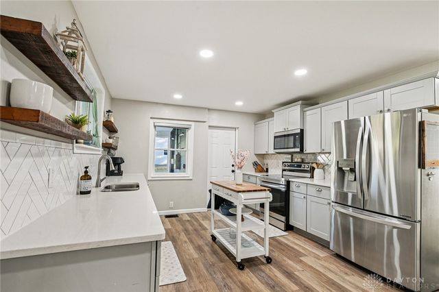 2118 Van Oss Drive, Beavercreek, OH 45431