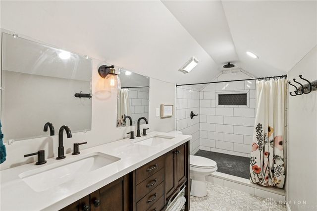 2118 Van Oss Drive, Beavercreek, OH 45431