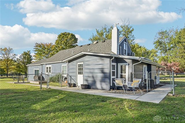 2118 Van Oss Drive, Beavercreek, OH 45431