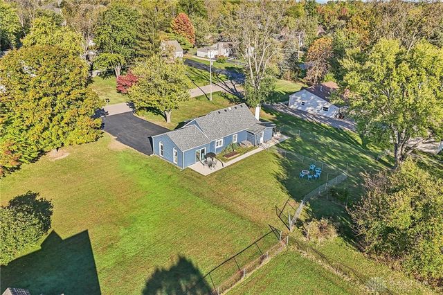 2118 Van Oss Drive, Beavercreek, OH 45431