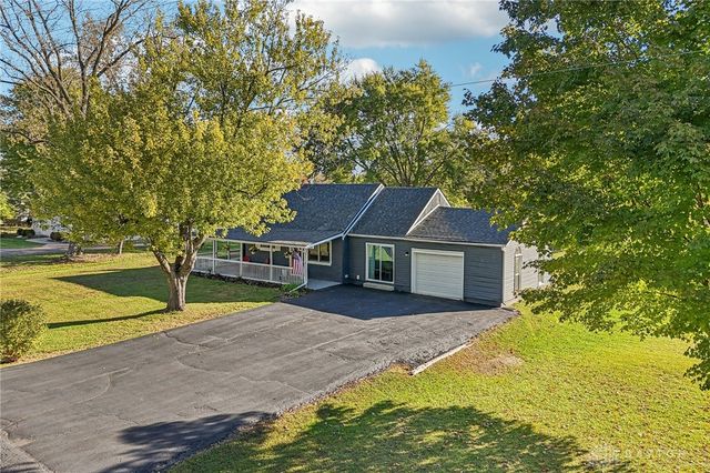 2118 Van Oss Drive, Beavercreek, OH 45431