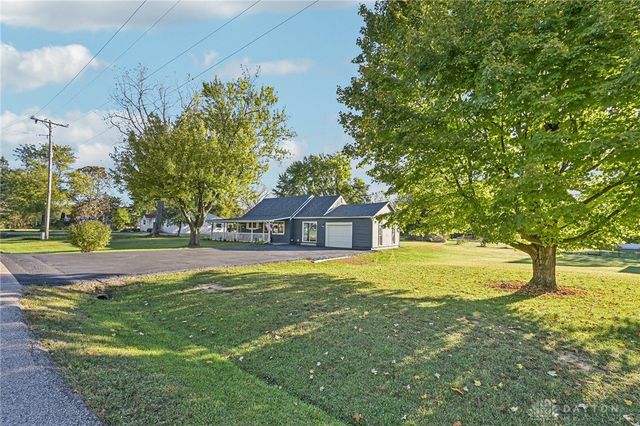 2118 Van Oss Drive, Beavercreek, OH 45431