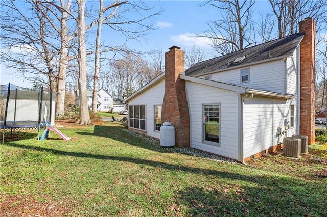 6135 Spring Forest Drive, Pfafftown, NC 27040