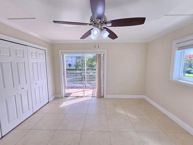 2562 Garden Drive N 202, Lake Worth Beach, FL 33461