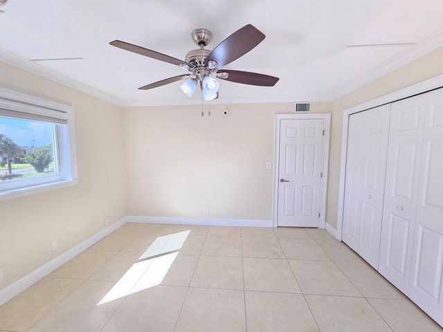 2562 Garden Drive N 202, Lake Worth Beach, FL 33461