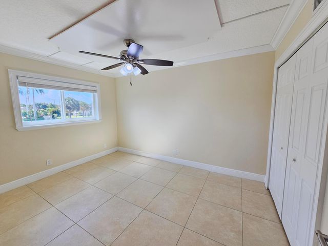 2562 Garden Drive N 202, Lake Worth Beach, FL 33461
