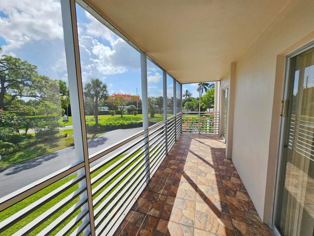 2562 Garden Drive N 202, Lake Worth Beach, FL 33461