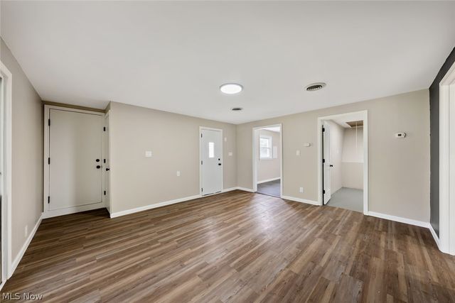 208 S Roanoke Avenue, Youngstown, OH 44515