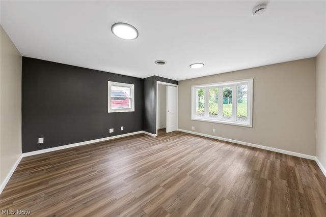 208 S Roanoke Avenue, Youngstown, OH 44515