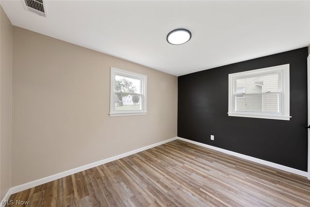 208 S Roanoke Avenue, Youngstown, OH 44515