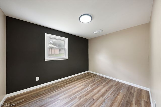 208 S Roanoke Avenue, Youngstown, OH 44515