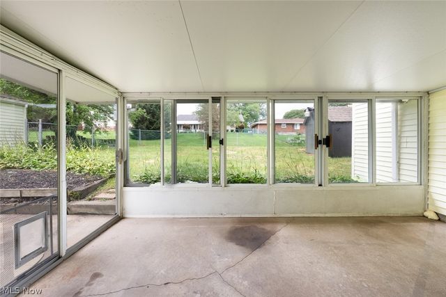 208 S Roanoke Avenue, Youngstown, OH 44515