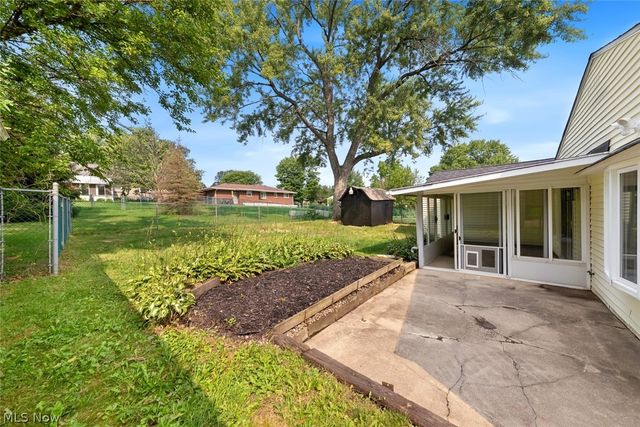 208 S Roanoke Avenue, Youngstown, OH 44515