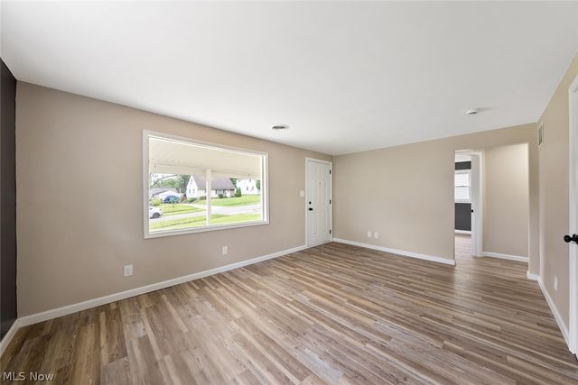 208 S Roanoke Avenue, Youngstown, OH 44515