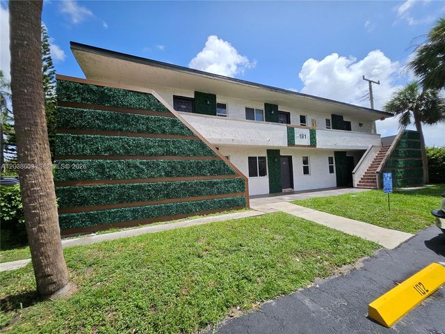 191 SW 15th St 202, Pompano Beach, FL 33060