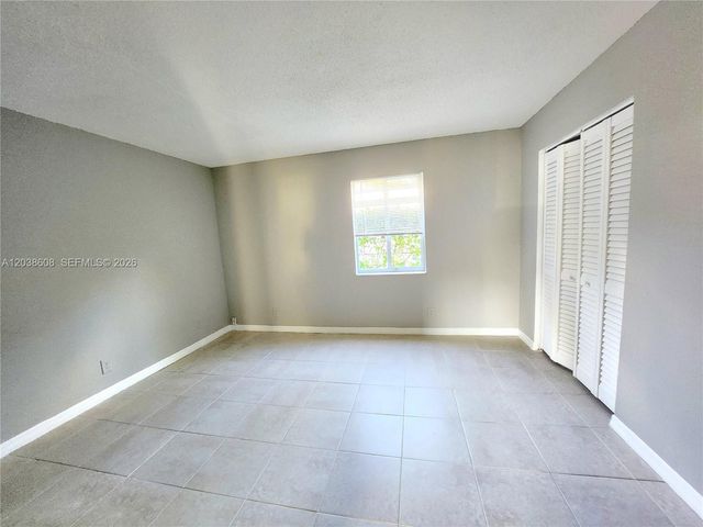 191 SW 15th St 202, Pompano Beach, FL 33060