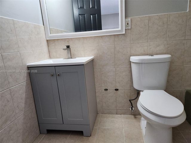 191 SW 15th St 202, Pompano Beach, FL 33060