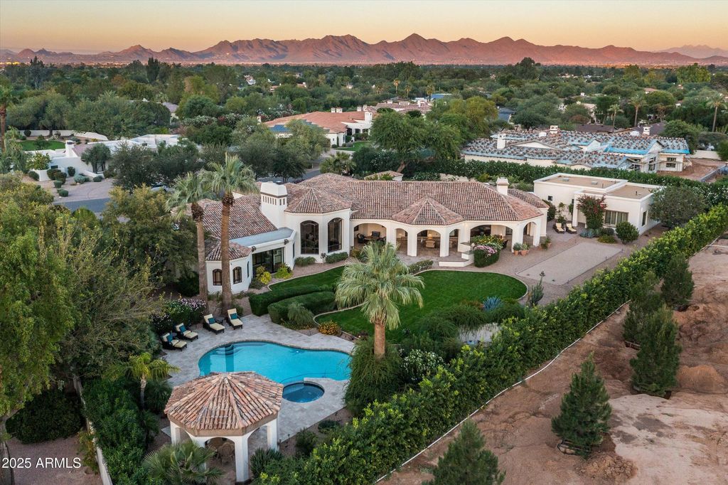 5747 E CABALLO Drive, Paradise Valley, AZ 85253