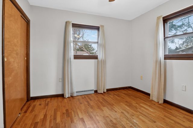 70070 Kenmore Drive, Ontwa Twp, MI 49112