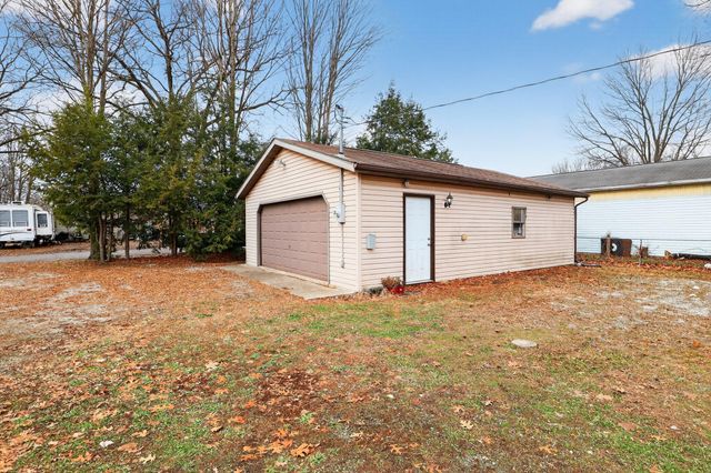 70070 Kenmore Drive, Ontwa Twp, MI 49112