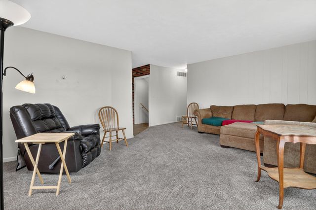 70070 Kenmore Drive, Ontwa Twp, MI 49112