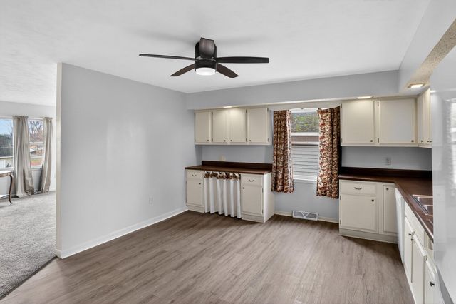 70070 Kenmore Drive, Ontwa Twp, MI 49112