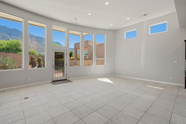 9503 Peak Vista Avenue NE, Albuquerque, NM 87122