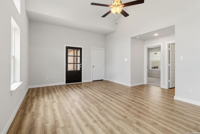 615 River Run Way, San Antonio, TX 78219