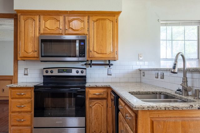 5 Griffith Court, Terrell, TX 75160