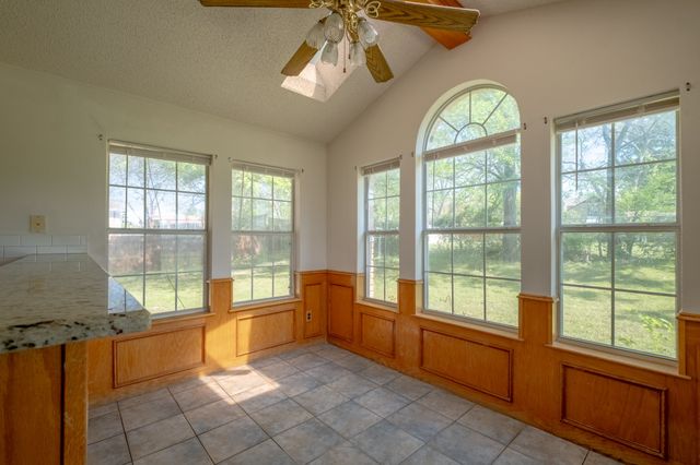 5 Griffith Court, Terrell, TX 75160