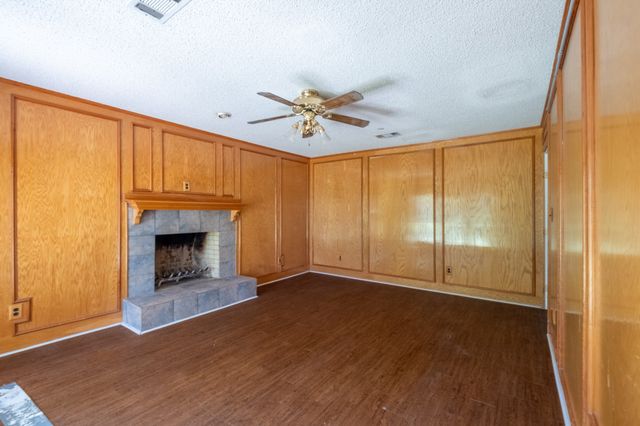 5 Griffith Court, Terrell, TX 75160