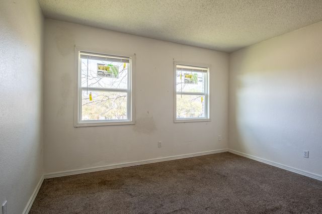 5 Griffith Court, Terrell, TX 75160