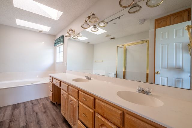 5 Griffith Court, Terrell, TX 75160