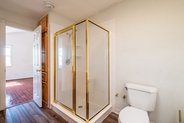 5 Griffith Court, Terrell, TX 75160